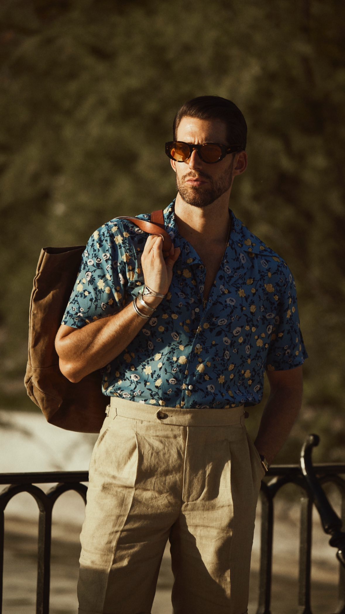 Pleated Goldish Yellow Linen Shorts - 3